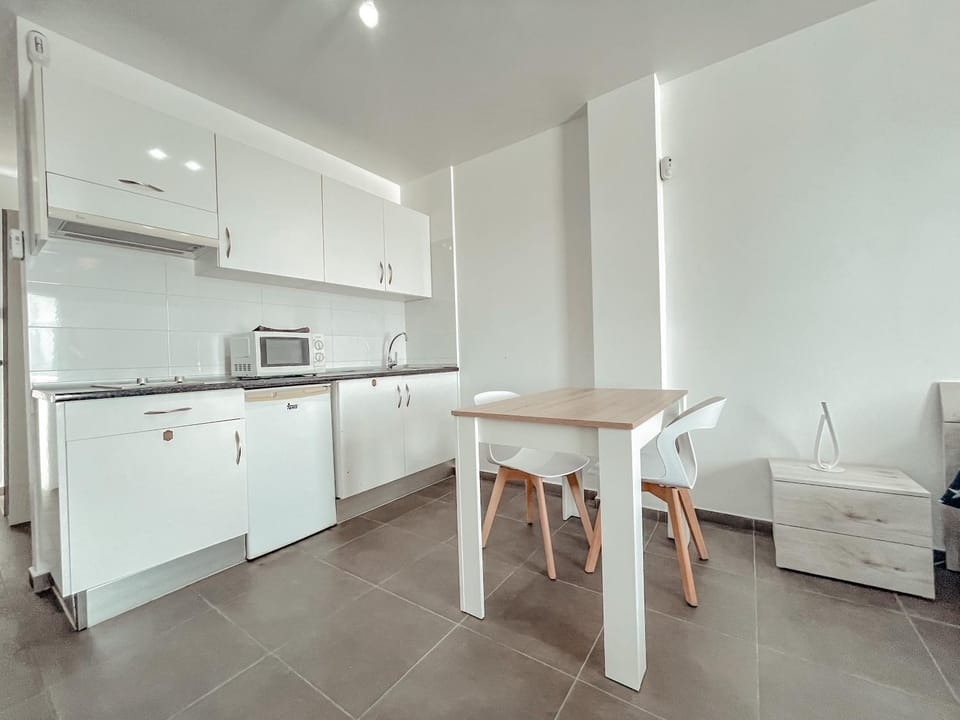 Victoria Beachfront Studio, Perfect Location in Las Américas Apartment in Costa Adeje