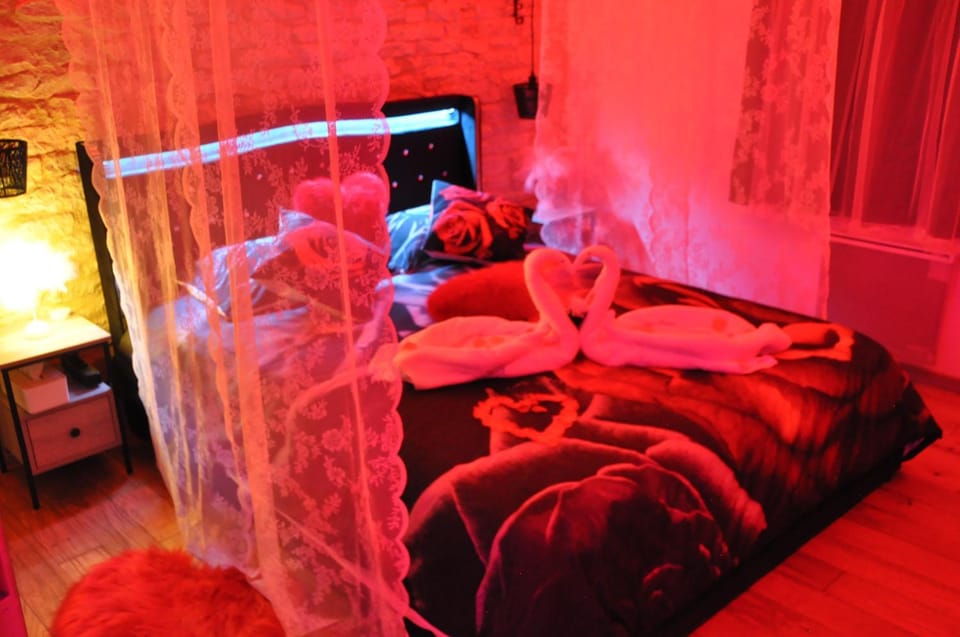 Living room, Bedroom