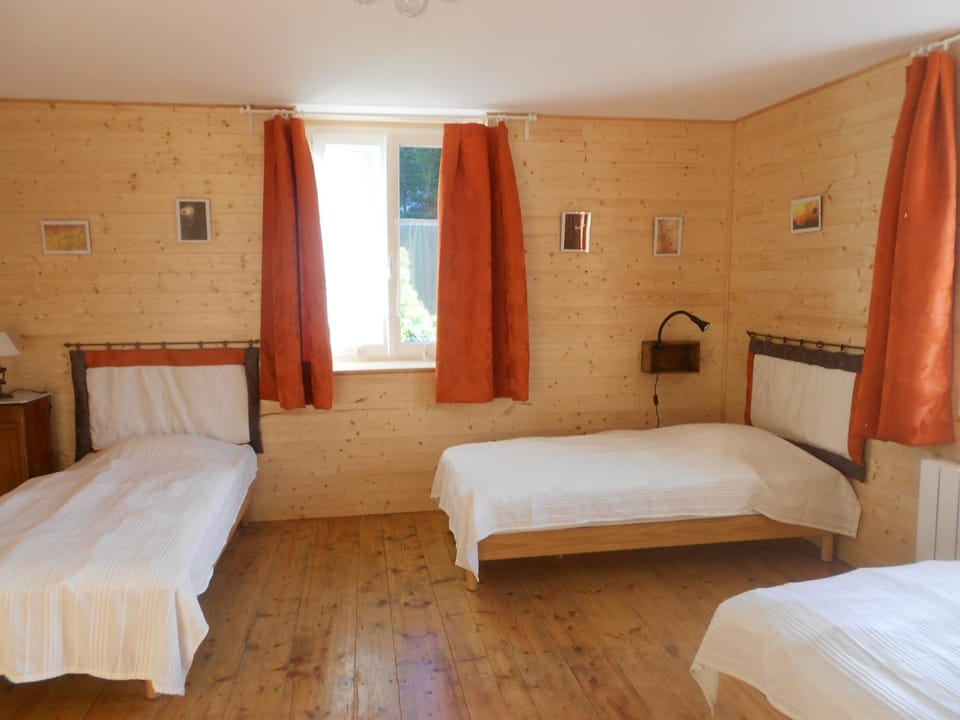 Property building, Living room, Bedroom