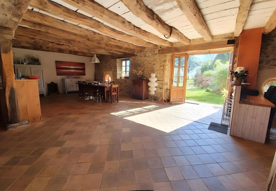 Property building, Living room