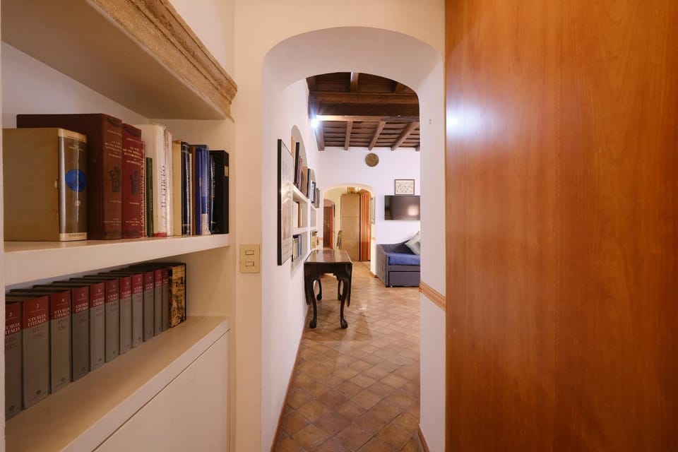 Governo Vecchio Maison Apartment in Rome