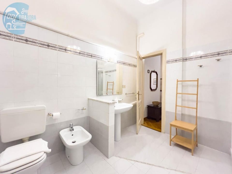 Viale Miramare 27 Tirabora Short Rent Apartment in Trieste