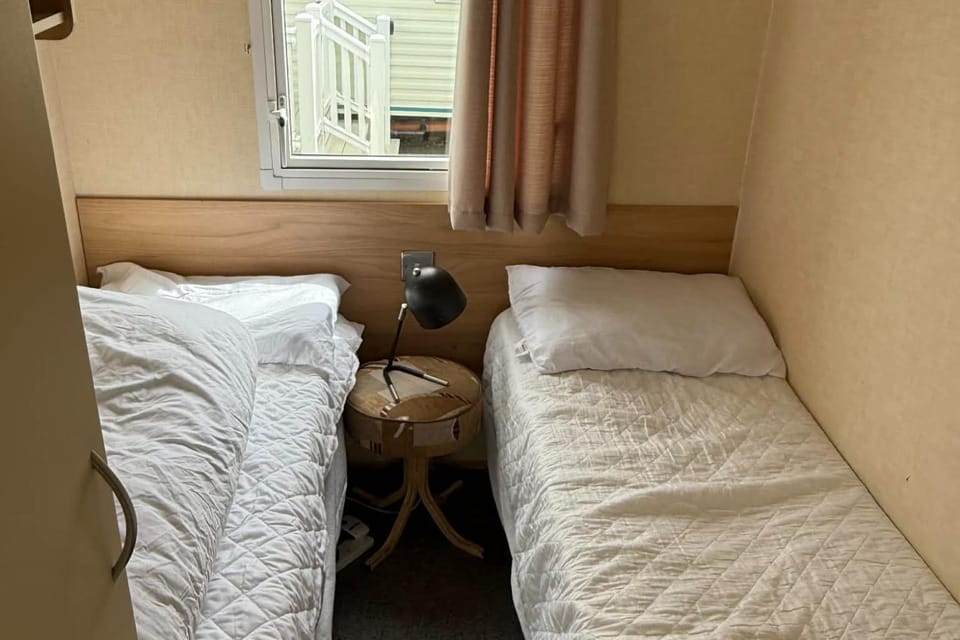 Bed, View (from property/room), Photo of the whole room, Bedroom, furniture