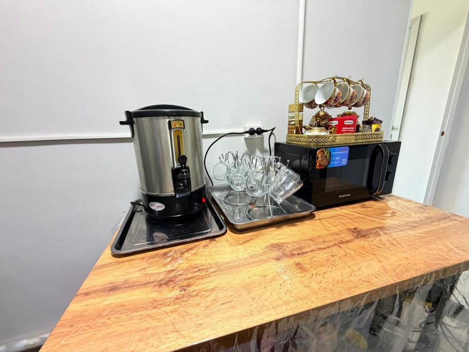 Coffee/tea facilities, Kitchen or kitchenette