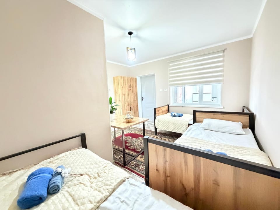 Bed, Photo of the whole room, towels