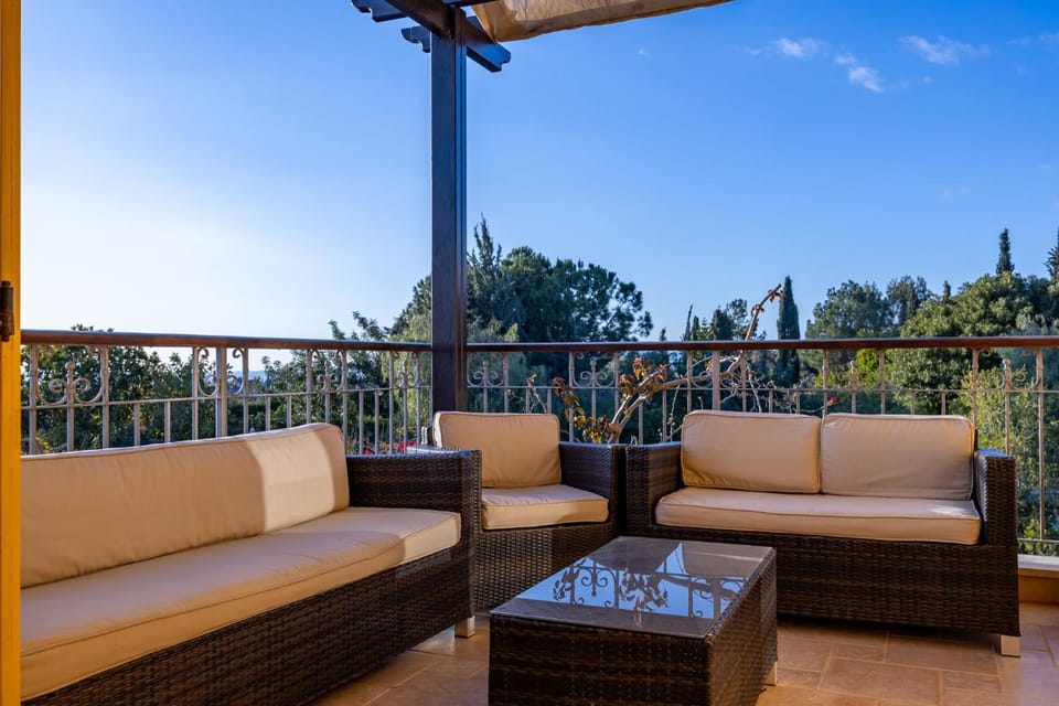 Balcony/Terrace, Living room