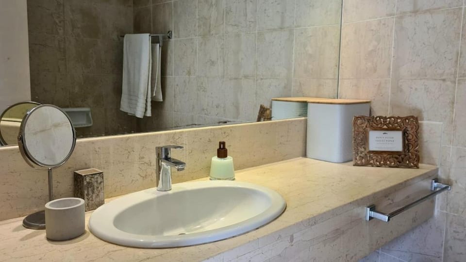 Charming Old Town House & Peaceful Patio House in Rhodes