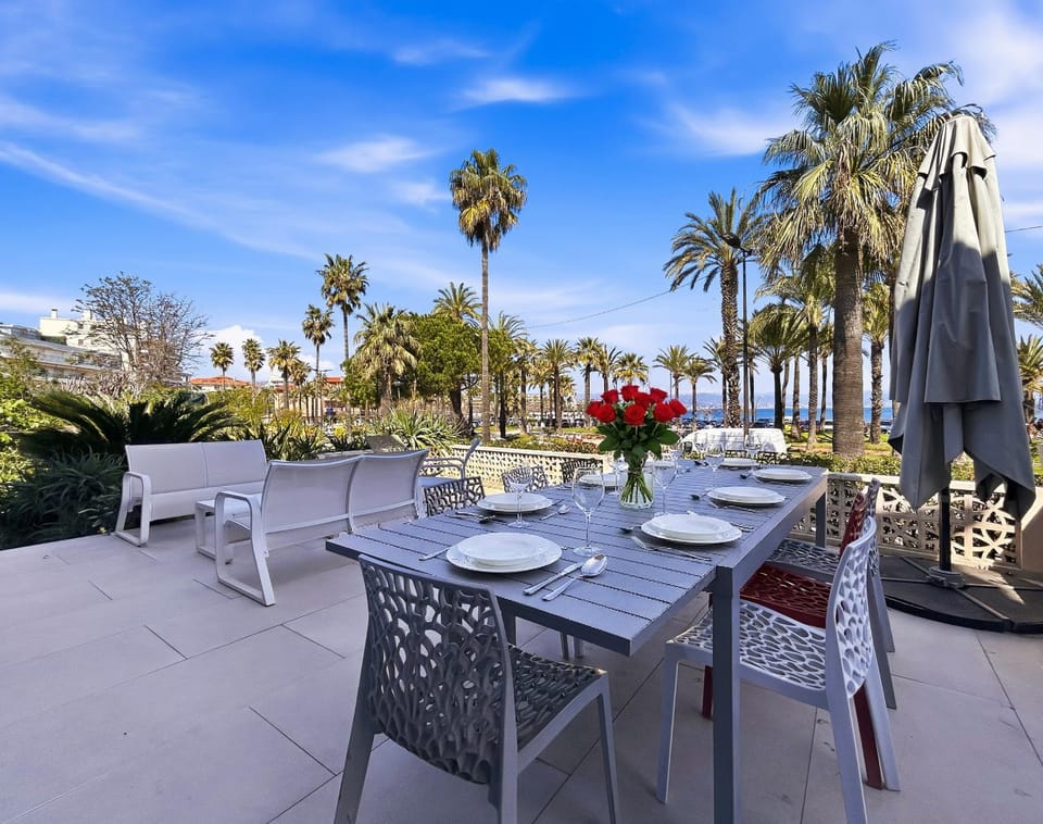 Patio, Spring, Day, Garden, View (from property/room), Balcony/Terrace, Seating area, Dining area, Garden view, Sea view