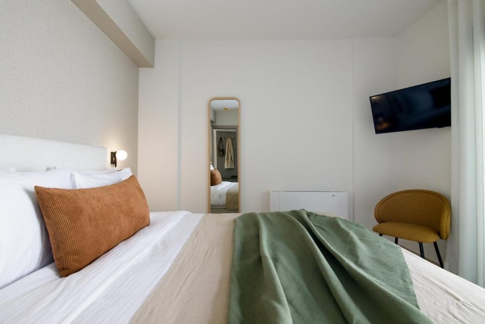 The Heart Of Glyfada - Modern Apartment by ΜΡS Apartment in South Athens