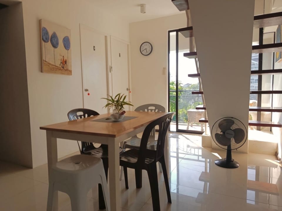 A&C's Affordable Loft Condo near Mactan Airport Apartment in Lapu-Lapu City