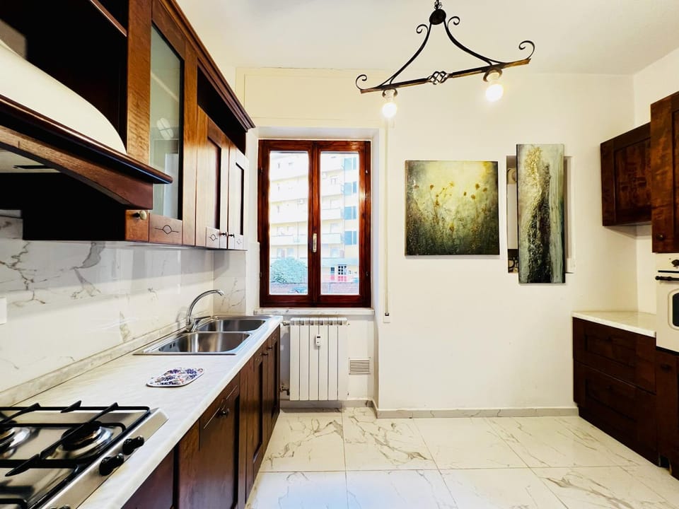 Kitchen or kitchenette, Living room