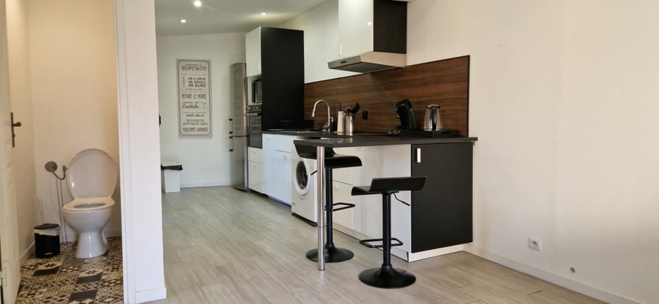 Toilet, Bathroom, Kitchen or kitchenette, oven, stove