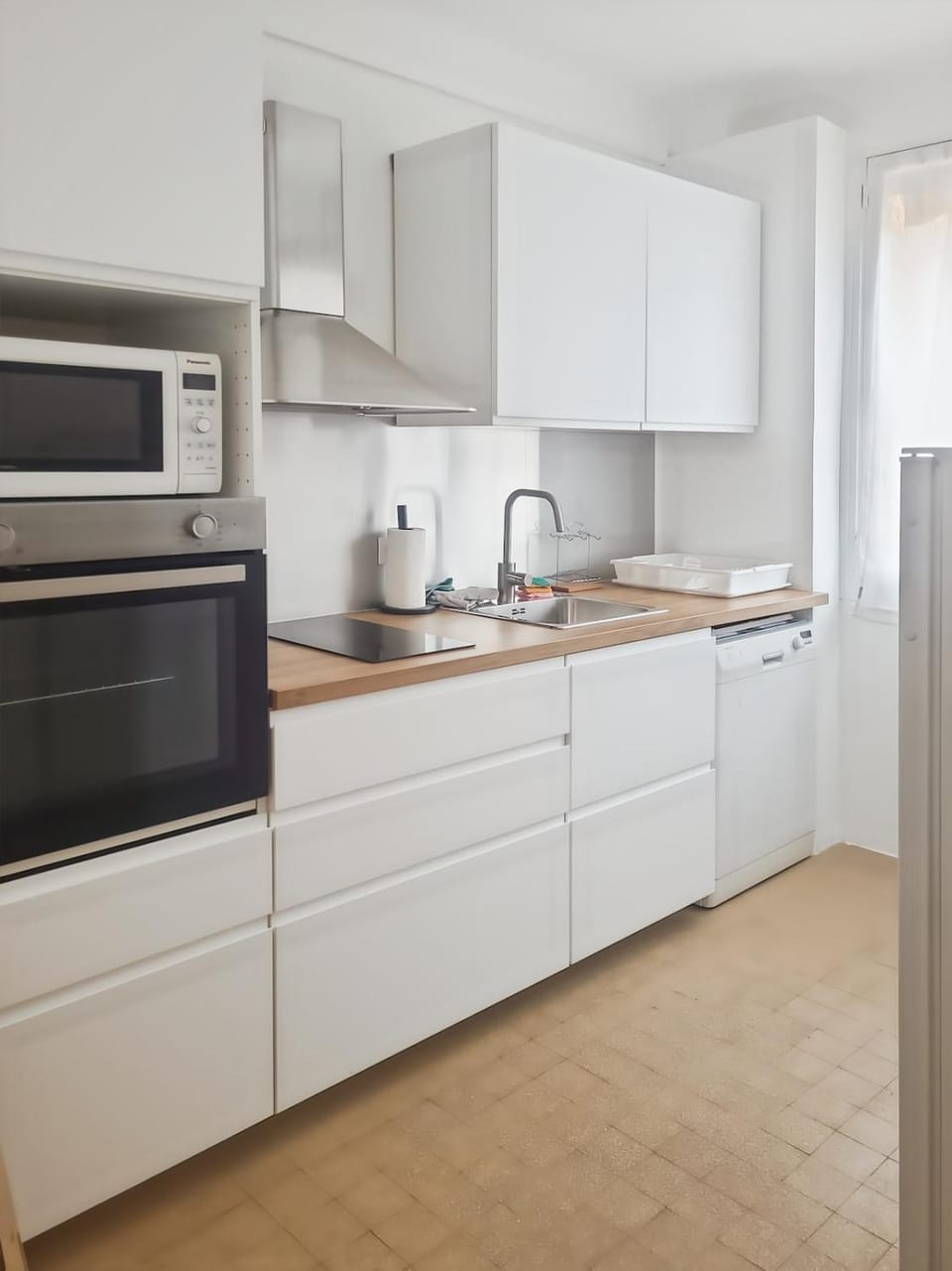 Mirazur on the Beach, BnB Rickeys Apartment in Roquebrune-Cap-Martin