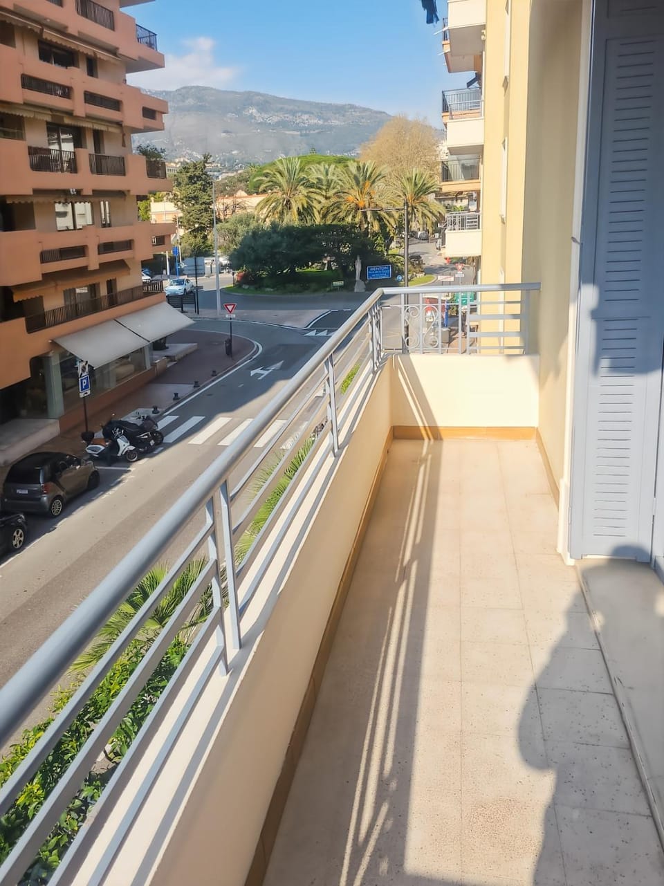 Mirazur on the Beach, BnB Rickeys Apartment in Roquebrune-Cap-Martin