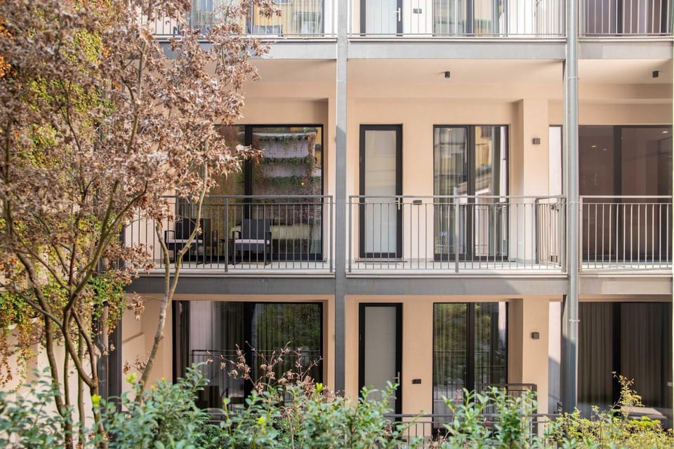Property building, Balcony/Terrace