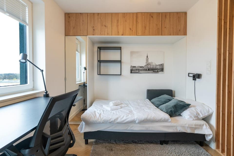Bed, Living room, Photo of the whole room, Seating area, towels