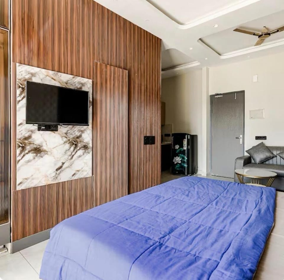 Fusion Suites 611 Apartment in Noida