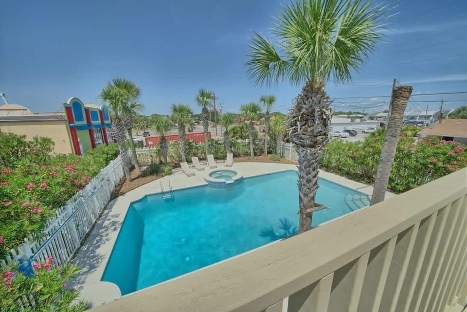 Duplex w Private Pool Beach Access Prime PCB House in Lower Grand Lagoon