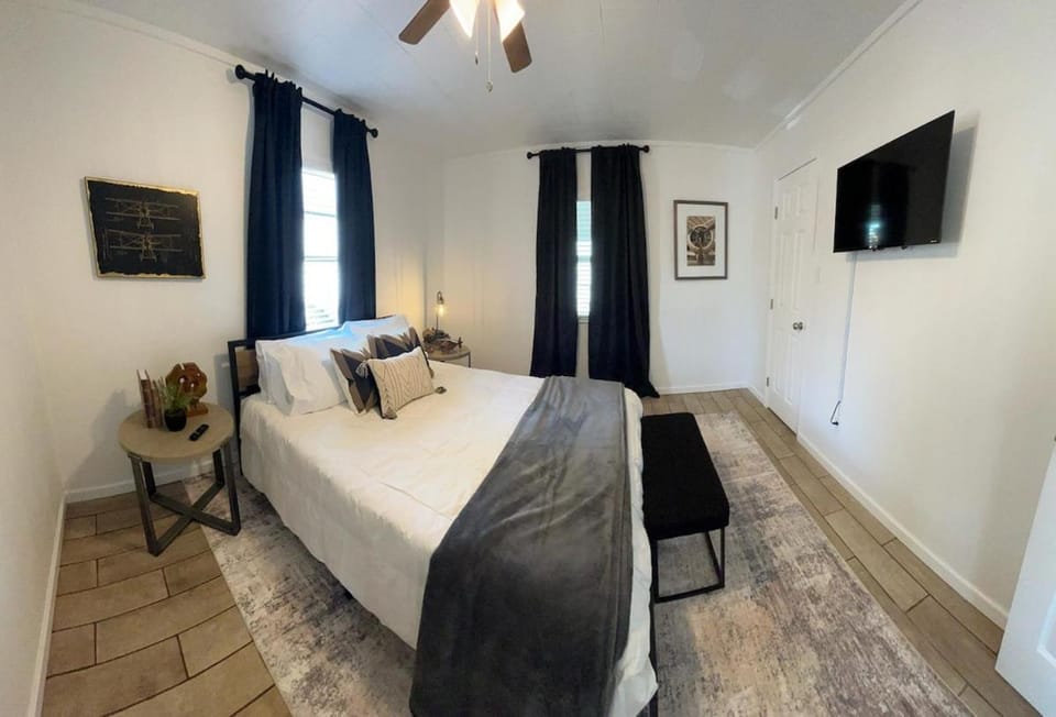 Urban Nest convenient to downtown Paris House in Paris