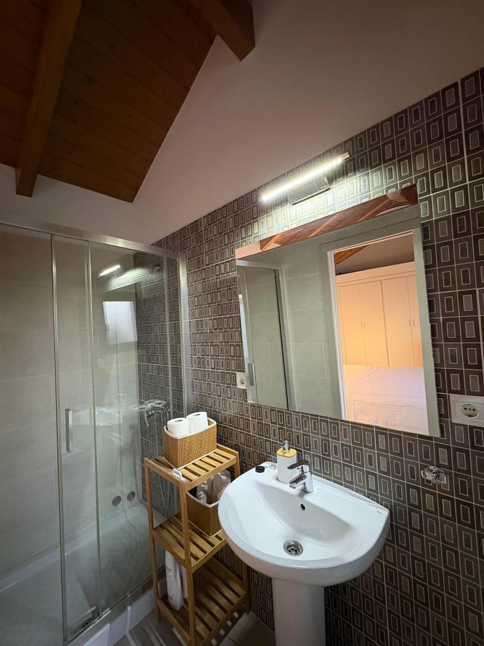 Shower, Bathroom