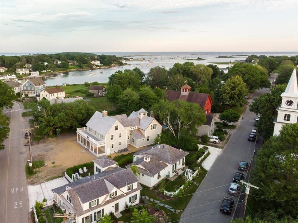 Rose Cottage - 2 Bedroom, 2.5 Bathroom in Cape Por House in Cape Porpoise