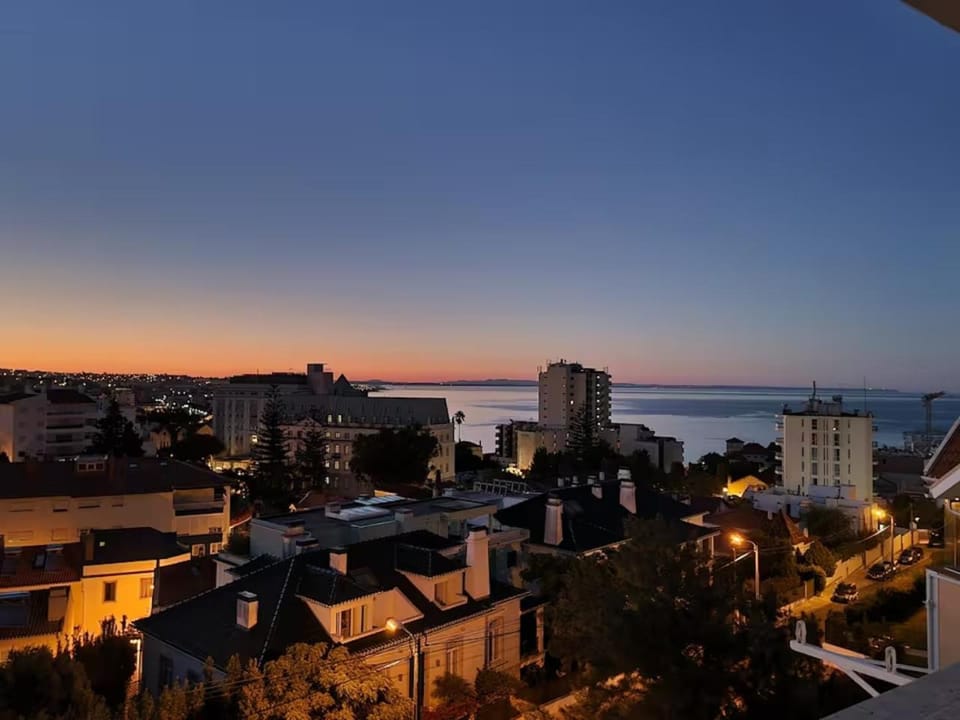 Balcony/Terrace, City view, Sea view, Location, Sunset