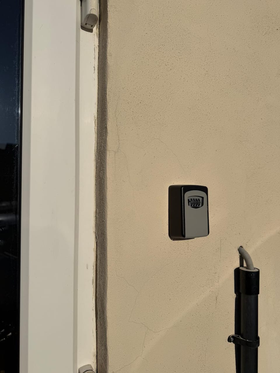 Private Apartment Free parking Gatwick Airport - One bedroom- One sofa Bed Apartment in Horley