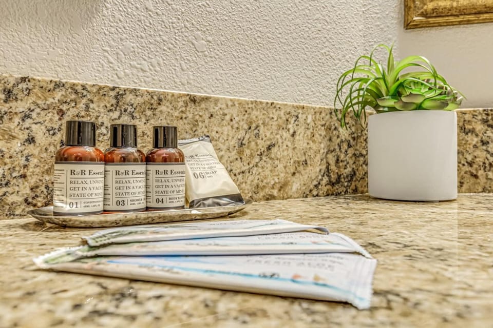 Del Mar by StayMareni - Oceanfront 2BR-2BA House in Myrtle Beach