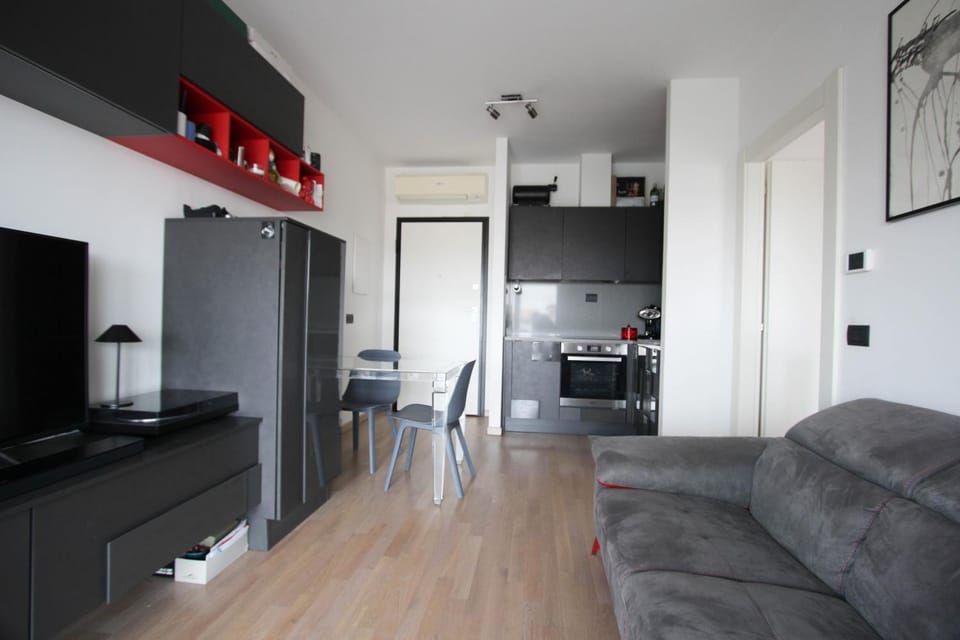 Kitchen or kitchenette, Lounge or bar