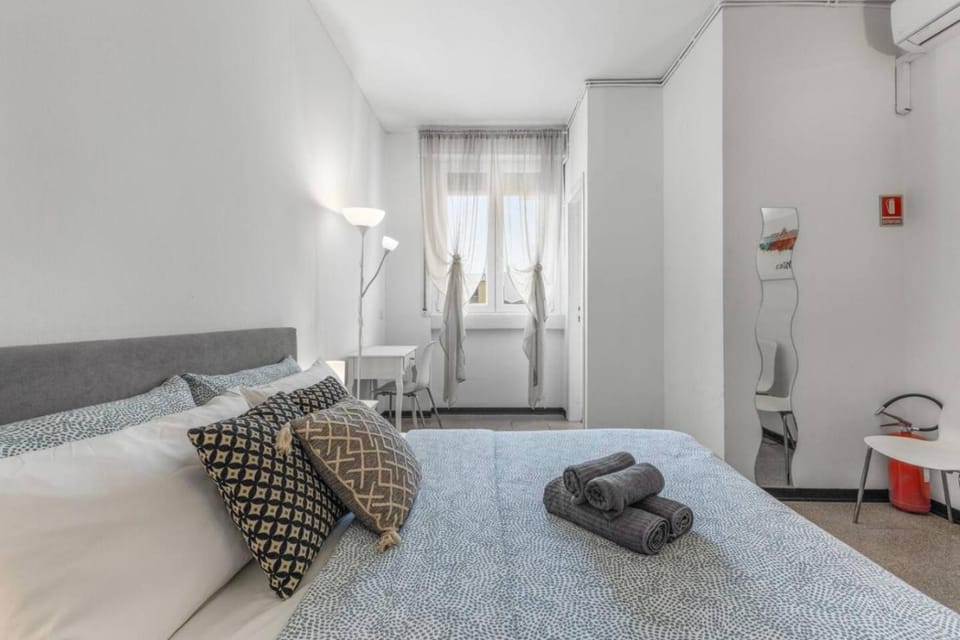 Charming attic with terrace - Wi-Fi Netflix Apartment in Milan