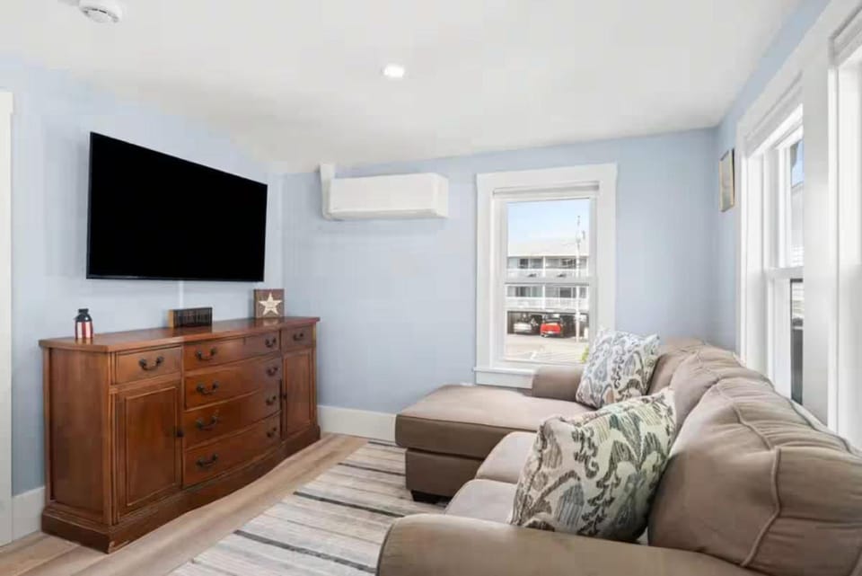 Newly Renovated Unit Steps from Beach Apartment in Old Orchard Beach