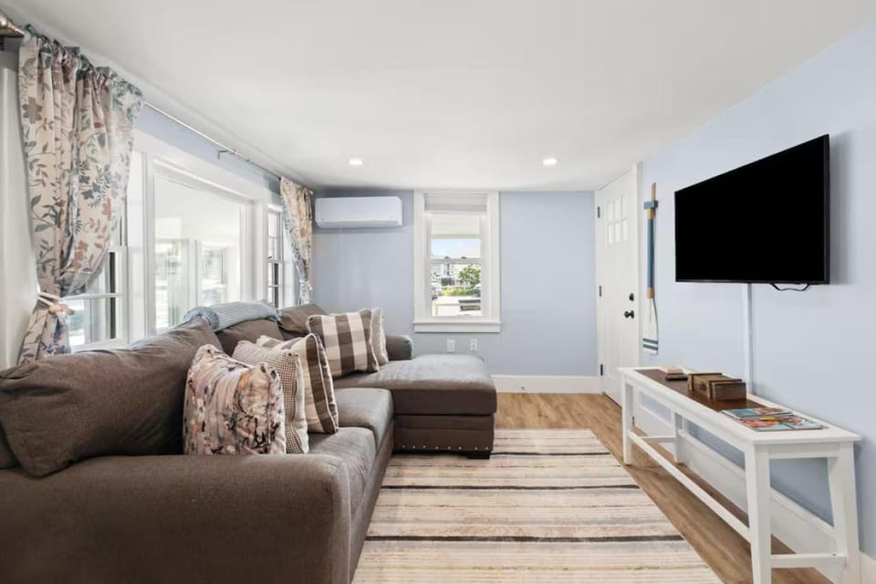 Ocean Views and Modern Flair Newly Renovated Apartment in Old Orchard Beach