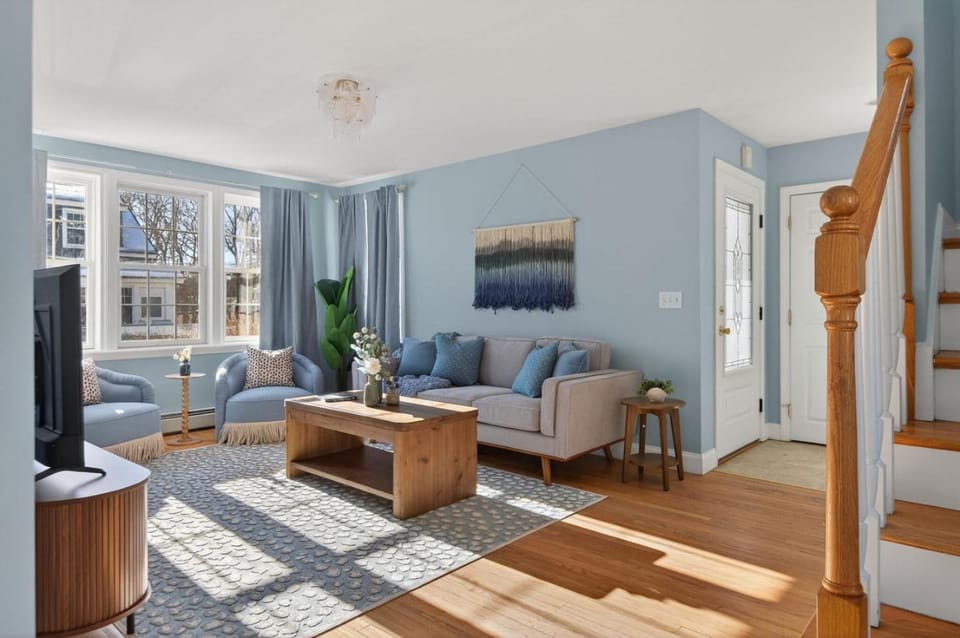 Heart of Old Orchard 2BR Walk to Beach and Pier Apartment in Old Orchard Beach