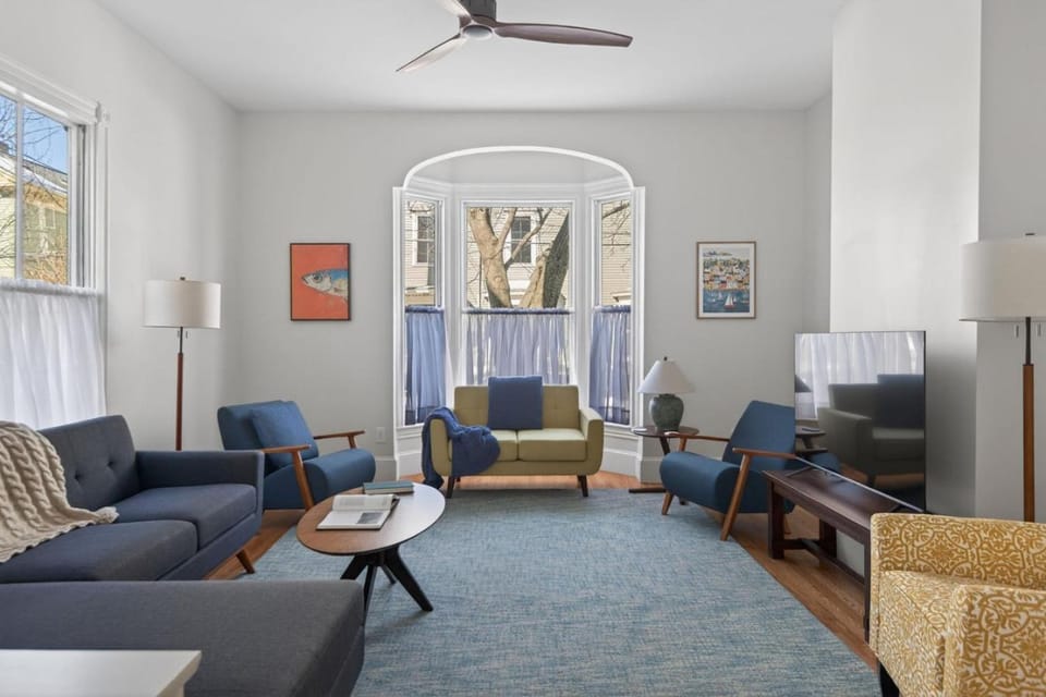 Modern West End Townhome 3BR 2BA House in South Portland