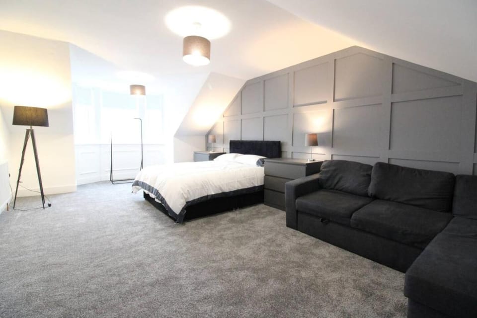 Premium 4 Bedroom, Airdrie, Glasgow. House in Airdrie