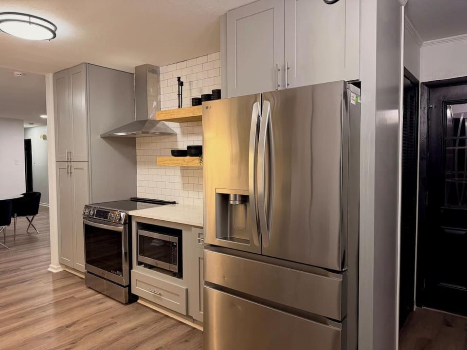 Cozy Retreat - Quiet-Central-Near LSU and Hospitals House in Baton Rouge