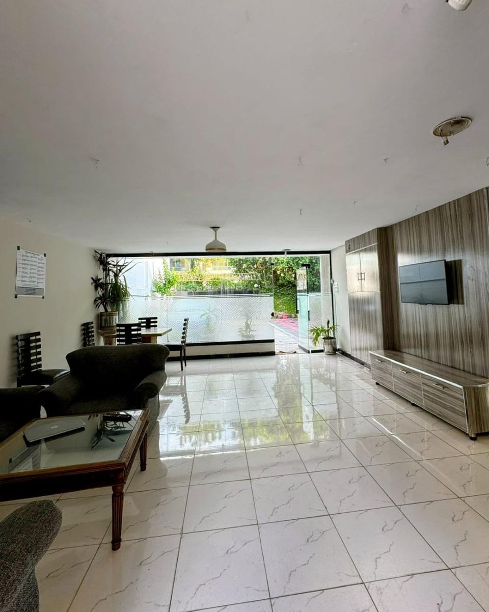 Communal lounge/ TV room, TV and multimedia, Evening entertainment