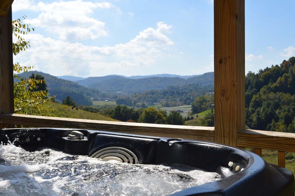 Rosey Outlook House in Watauga