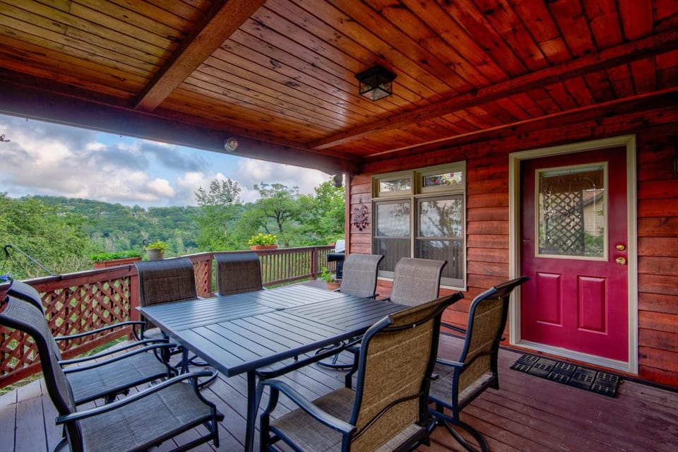 Mountain Sunrise House in Sugar Mountain