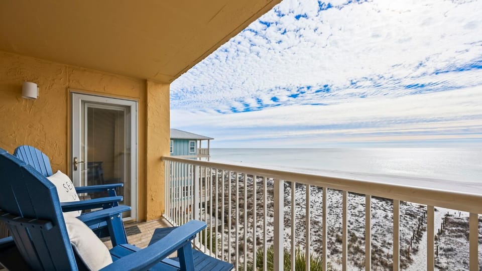 Driftwood Towers 4C House in West Beach