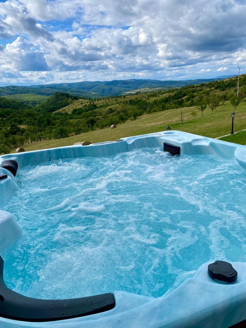 Garden, Hot Tub