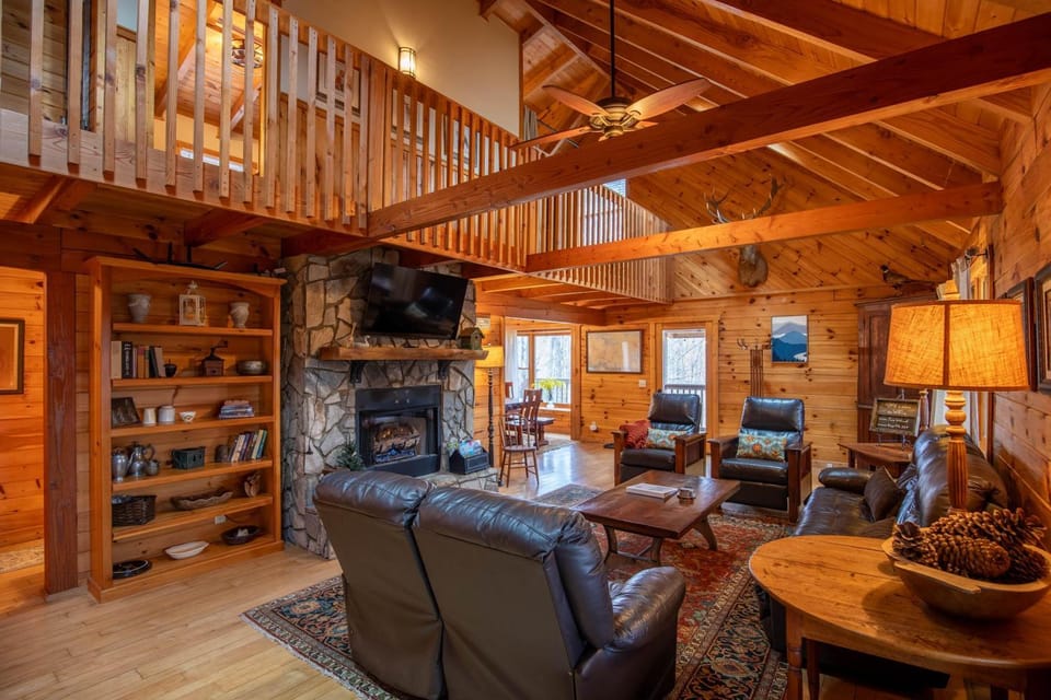 Weathering Heights House in Watauga