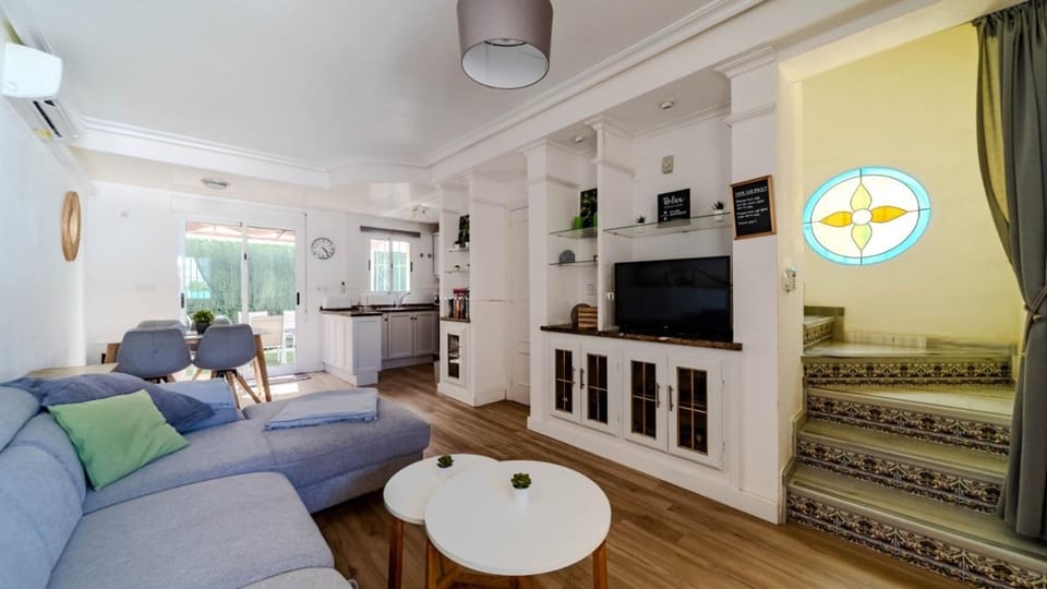 Villa Martin Stay with Private Pool & Terrace Villa in Vega Baja del Segura