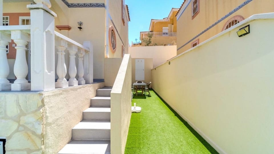 Villa Martin Stay with Private Pool & Terrace Villa in Vega Baja del Segura