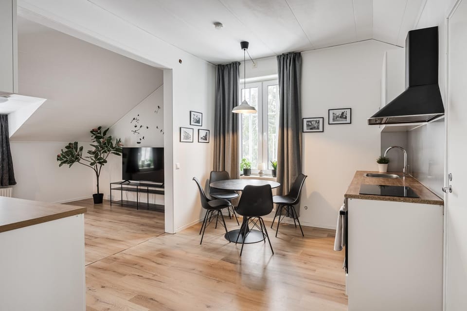 TV and multimedia, Kitchen or kitchenette, Living room, Dining area