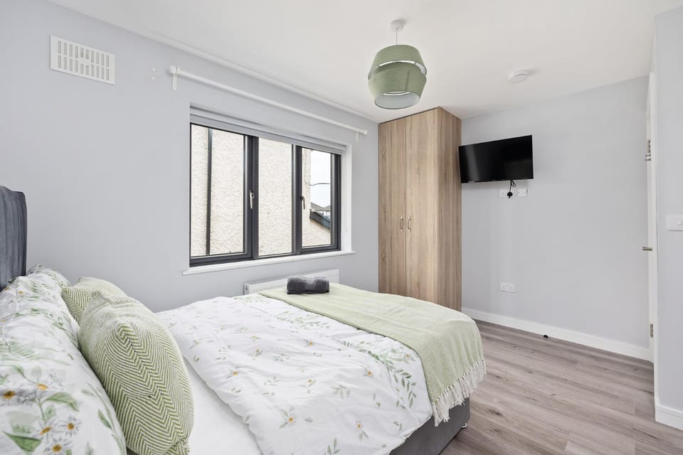 North Dublin Premier Oasis House in Dublin