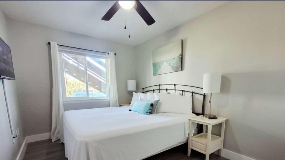 Waterfront 1-Bedroom Condo in Panama City House in Highway 30A Florida Beach