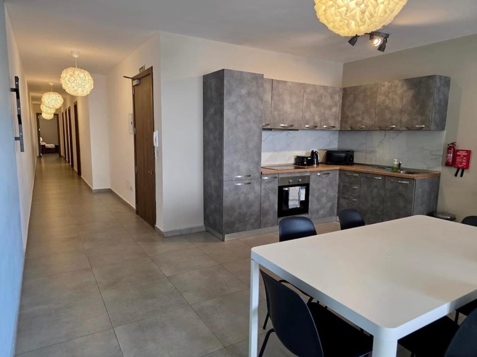 Modern Spacious 3BR in St Paul's Bay Apartment in Saint Paul's Bay