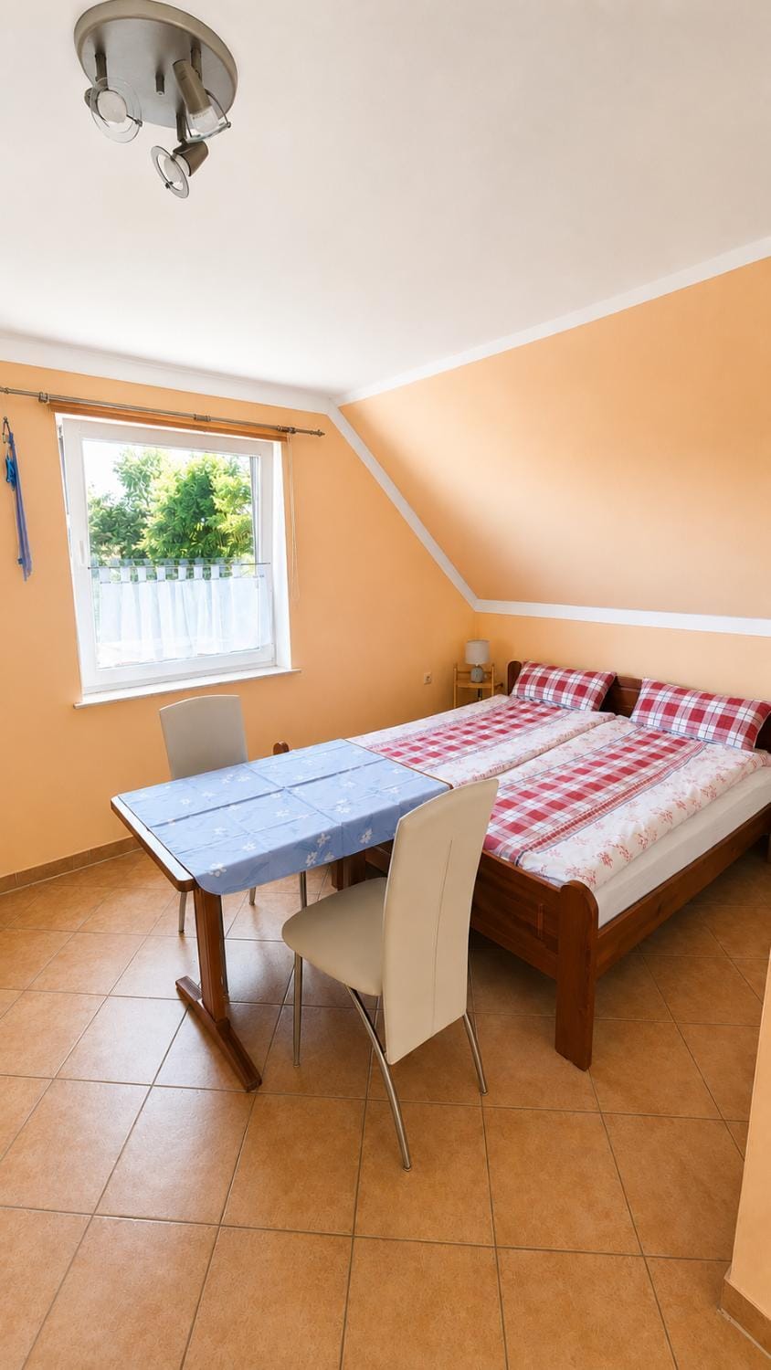 Pokoje Na Wzgórzu - Oaza ciszy blisko spokojnej plaży Bed and Breakfast in Pomeranian Voivodeship
