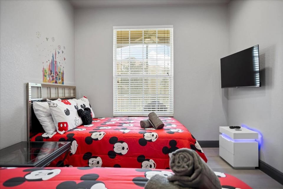 Modern Disney Condo Apartment in Windsor Hills